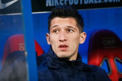 Gigi joaca azi derbyul: cu jucatorii :) De ce l-a facut "un distrus" pe Mihai Costea si care e prima masura anuntata dupa 1-1 cu Rapid
Gigi joaca azi derbyul: cu jucatorii :) De ce l-a facut "un distrus" pe Mihai Costea si care e prima masura anuntata dupa 1-1 cu Rapid