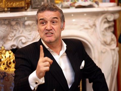 Dezvaluire SOCANTA a lui Becali! Antrenorul care a negociat IN GENUNCHI cu Gigi: "Facem noi doi echipa, dar sa nu stie nimeni!"
Dezvaluire SOCANTA a lui Becali! Antrenorul care a negociat IN GENUNCHI cu Gigi: "Facem noi doi echipa, dar sa nu stie nimeni!"