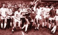 
	La noapte se decide daca Iordanescu se intoarce MIRACULOS la Steaua! Lucescu urca in avion: va fi sef de galerie!
