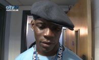 
	SUPER VIDEO: Balotelli chiar e nebun. Pe bune! "Asa e frumos sa iei titlul, nu cu 6-0! Ah, si am facut-o si pe United sa sufere mai mult" :))
