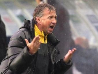 
	Propunerea surpriza a lui Becali pentru Dan Petrescu: Steaua cumpara din Rusia! Ce rapidist are sanse sa vina in Ghencea:
