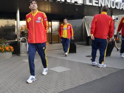 Calificarea, misiune imposibila! Sneijder, Van Persie, Sahin si Dzudzsak rad de visul lui Piturca! Loturile adversarelor din grupa arata horror:
Calificarea, misiune imposibila! Sneijder, Van Persie, Sahin si Dzudzsak rad de visul lui Piturca! Loturile adversarelor din grupa arata horror: