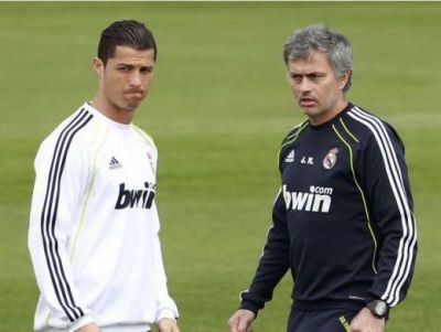 Cei mai tari jucatori din Spania au fost HACKUITI! Mourinho, Ronaldo si Fabregas au primit MII de apeluri intr-o ora! Cei mai tari jucatori din Spania au fost HACKUITI! Mourinho, Ronaldo si Fabregas au primit MII de apeluri intr-o ora!