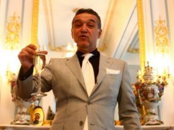 Becali este fericit ca a picat cu Ajax: &quot;Fac 1.000.000 de euro cu meciul asta si apoi joc cu Chelsea!&quot; Steaua s-a inteles cu 2 fundasi dreapta: