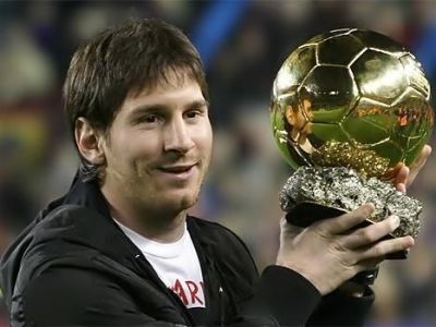 FOTO Dovada ca Messi a castigat deja Balonul de Aur! Imaginea care l-a lasat masca - foto-dovada-ca-messi-a-castigat-deja-balonul-de-aur-imaginea-care-l-a-lasat-masca-pe-cristiano-ronaldo_1_size10