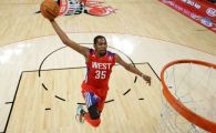 
	Galeria Zilei: Vest vs. Est in All Star Game! SHOW total: Vestul a castigat dupa un meci nebun, intre cele mai tari vedete din NBA CLICK AICI pentru FOTO:
