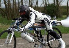 OFICIAL, e cea mai rapida bicicleta din lume! Atinge 263 km/h si poate umili orice masina! VIDEO OFICIAL, e cea mai rapida bicicleta din lume! Atinge 263 km/h si poate umili orice masina! VIDEO