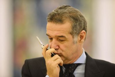 [Image: steaua-da-lovitura-daca-il-ia-e-cel-mai-..._size1.jpg]