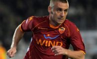 
	Un rol care i se potriveste PERFECT! De Rossi a reusit cea mai tare simulare din fotbal! VIDEO Vezi cum s-a aruncat pe jos in spatele arbitrului:
