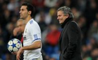 
	"Mourinho a facut totul pentru Real! NU multi din COLEGII mei pot spune asta!" Dezvaluire din vestiarul de pe Bernabeu! Ce atitudine au jucatorii:
