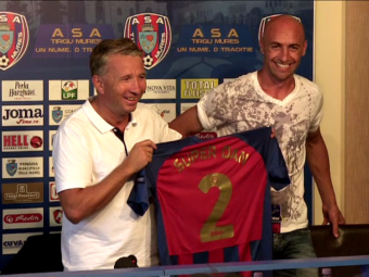 
	Inca trei transferuri facute de Dan Petrescu la ASA! Jucatorii anuntati oficial la Targu Mures
