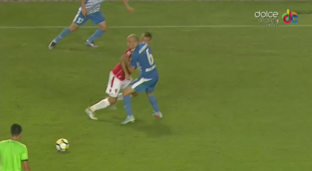 Min Juventus Ramane In Oameni Mihaescu Vede Al Doilea Galben Pentru O Obstructie Min Juventus Ramane In Oameni Mihaescu Vede Al Doilea Galben Pentru O Obstructie