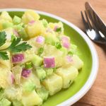 Salata de avocado cu cartofi