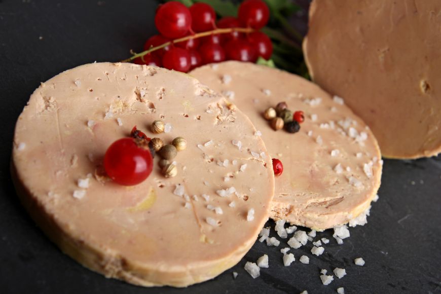 
	Cum se face Foie Gras? Imagini cu procesul interzis in mai multe state
