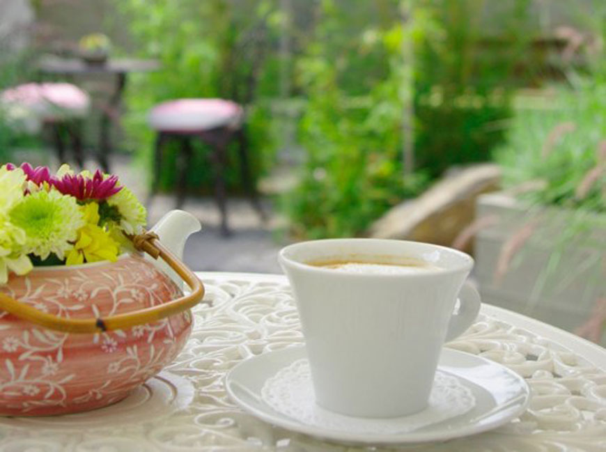 
	Joie de Vivre, o oaza de liniste din Bucuresti, cu multe ceaiuri si mini-cuisine
