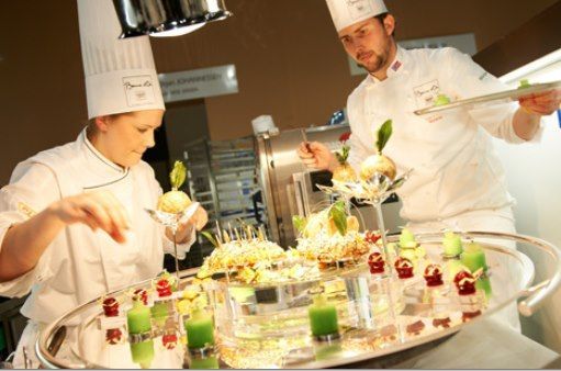 
	10 restaurante sarbatoresc Saptamana Gustului in perioada 22 – 28 octombrie 2012
