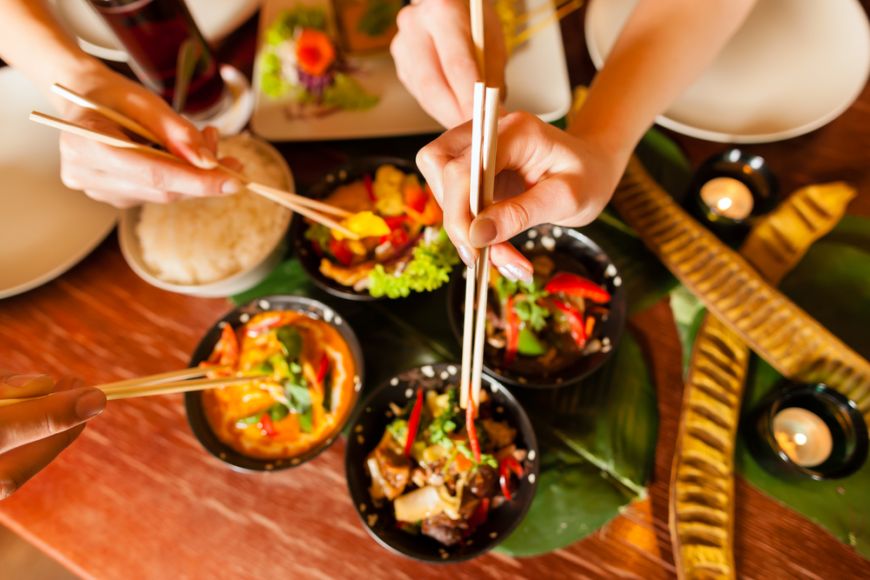 
	Bunele maniere la restaurantele thailandeze. 5 reguli ca sa mananci corect
