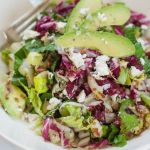 Salata cu quinoa, avocado si ricotta