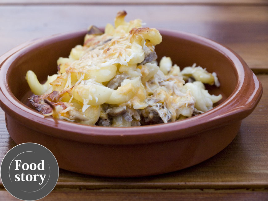 
	Testat de Foodstory: Paste la cuptor cu pui si cheddar
