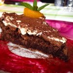 Reteta Mimi Nicolae: Tort de ciocolata cu amaretto