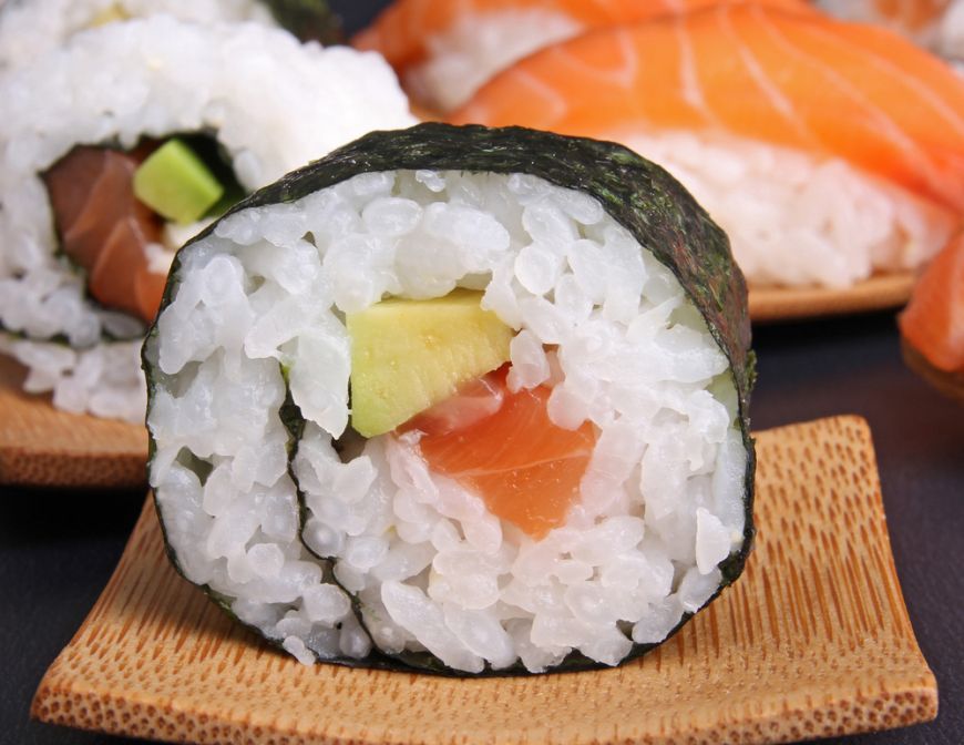 
	(P) Descopera ingredientele bucatariei japoneze. Cum sa gatesti sushi
