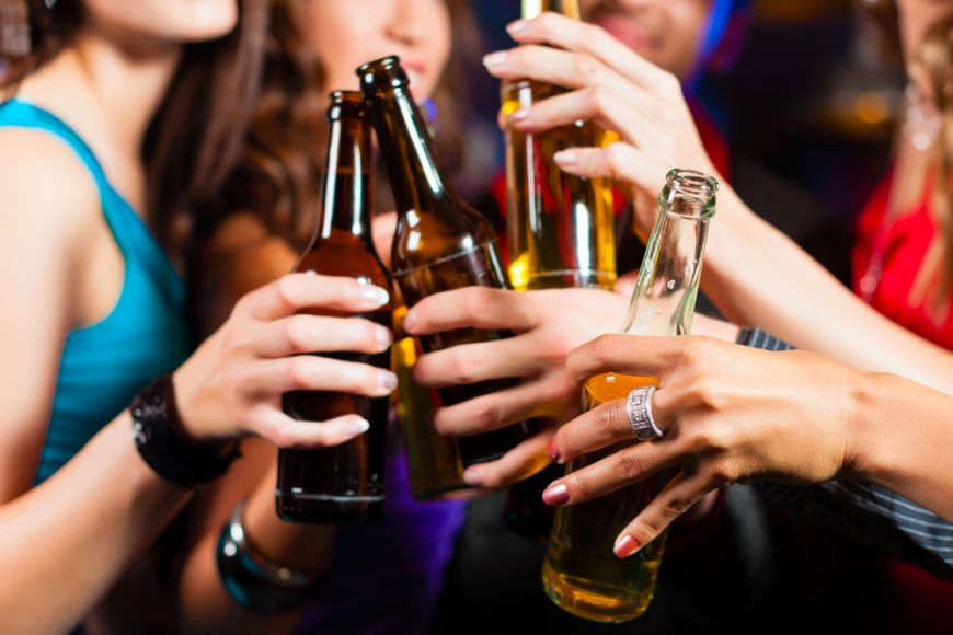 
	De ce oamenii care consuma alcool traiesc mai mult decat cei care nu se ating de bautura
