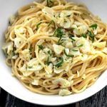 Spaghete cu usturoi verde