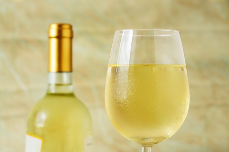 
	5 lucruri de care sa tii cont atunci cand cumperi vin alb
