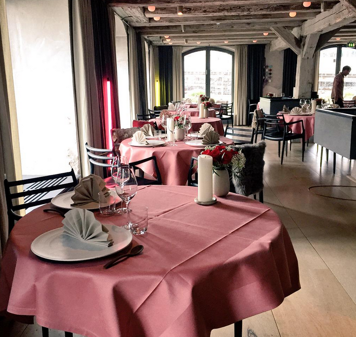 
	Cel mai scump restaurant din lume se inchide in 2017. Cat costa un meniu la Noma, din Copenhaga
