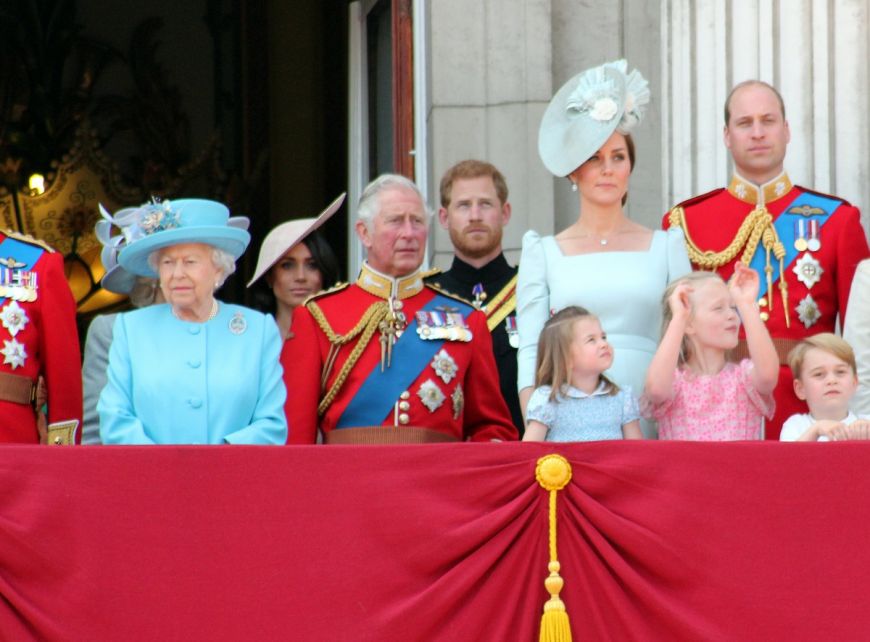 
	Suma uriașă cu care s-a vândut o felie din tortul de la nunta Prințesei Diana cu Charles 
