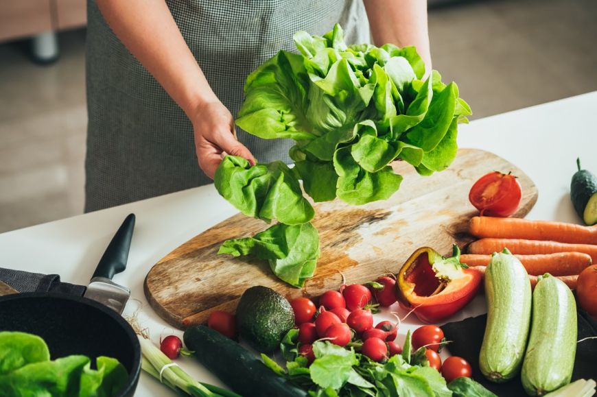 Cum poți păstra salata proaspătă mai mult de o lună. Trucul la care trebuie să apelezi 