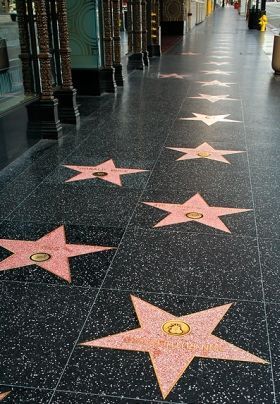 Amprentele a 61 de vedete de la Hollywood, retrase de pe Walk of Fame