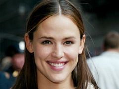 Jennifer Garner dispusa sa duca ”Alias” pe marile ecrane