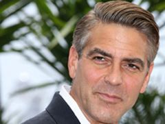 George Clooney a primit titlul de Cavaler al artelor si literelor, in Franta