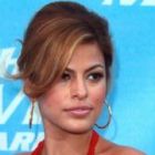 Eva Mendes adora gradinaritul in pielea goala