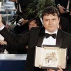 Cristian Mungiu - premiat pentru succesul sau de revista Beau Monde