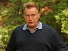 Martin Sheen nu vrea sa lupte impotriva cariilor in maniera guvernamentala