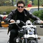 Tom Cruise este primul posesor al celei mai noi motociclete Ducati