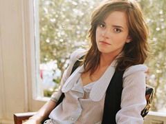 Emma Watson neaga zvonurile: Nu este iubita lui Johnny Borrell