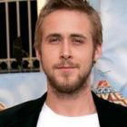 Ryan Gosling, atasat de papusa sa gonflabila