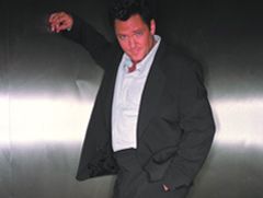 Durul Michael Madsen s-a saturat de violenta