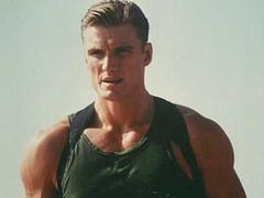 Dolph Lundgren, gata pentru “Command”