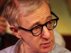 Woody Allen a dat in judecata o firma de haine care i-a folosit imaginea