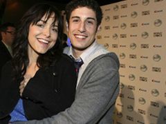 Jason Biggs a renuntat la burlacie!