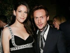 Liv Tyler si Royston Langdon, mariaj pe muchie de cutit