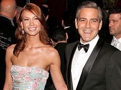 George Clooney i-a dat papucii iubitei sale