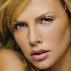 Charlize Theron: Mi-ar placea sa-i vad pe oameni goi