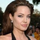 Angelina Jolie si Tori Spelling isi impart ginecologul