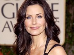 Courteney Cox vrea sa aduca Friends pe marile ecrane