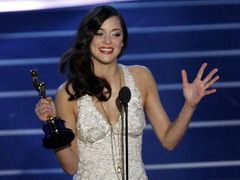 Marion Cotillard si Sacha Baron Cohen ar putea vota castigatorii premiilor Oscar